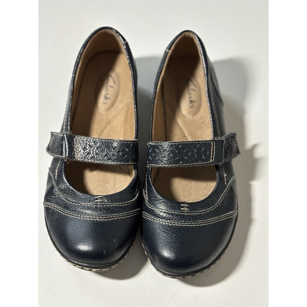 Clarks Navy Mary Janes With Adjustable Strap Size 6.5